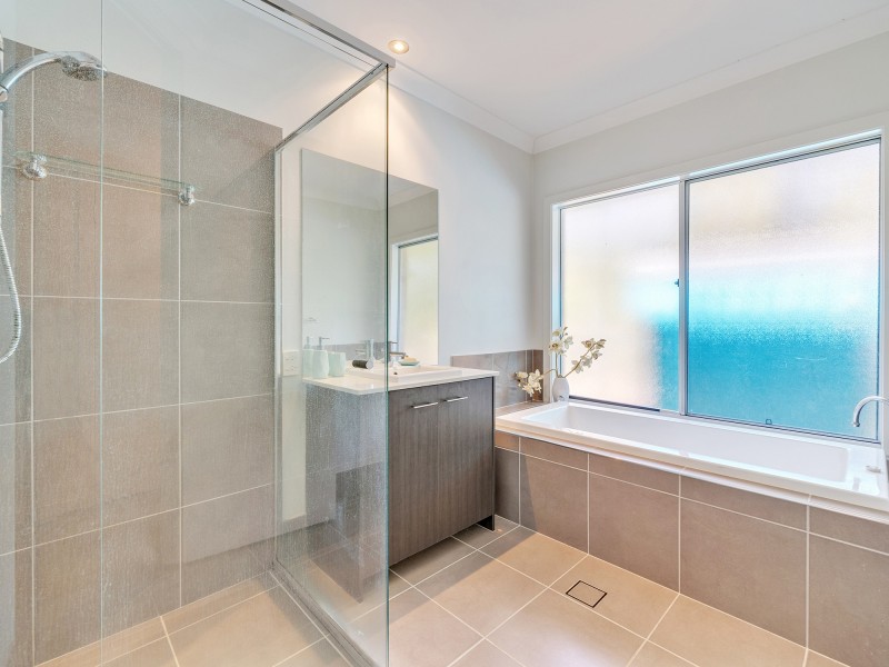22 Lingard Street, Woodend QLD 4305