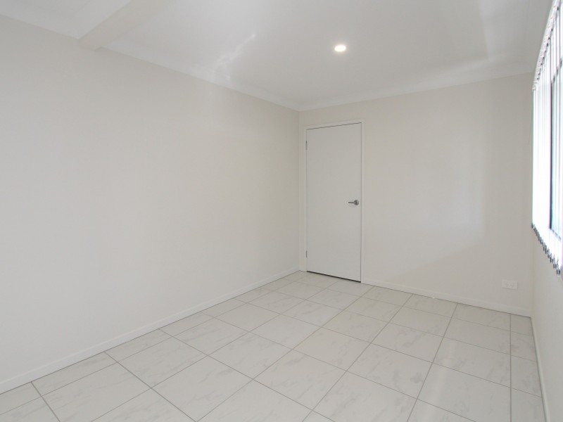 2/6 Soho Drive, Deebing Heights QLD 4306