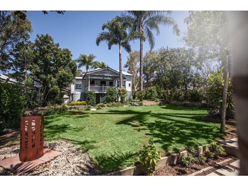 6 PRYDE STREET, Woodend QLD 4305