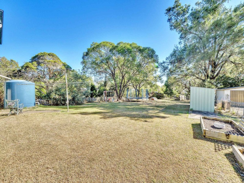 1 Williams Street East, Woodend QLD 4305