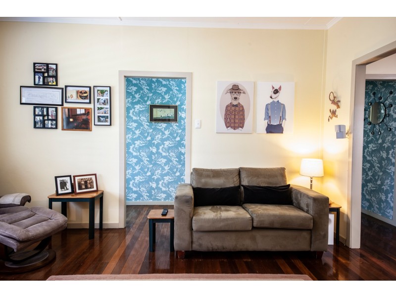 12 RICHARDS STREET, North Ipswich QLD 4305