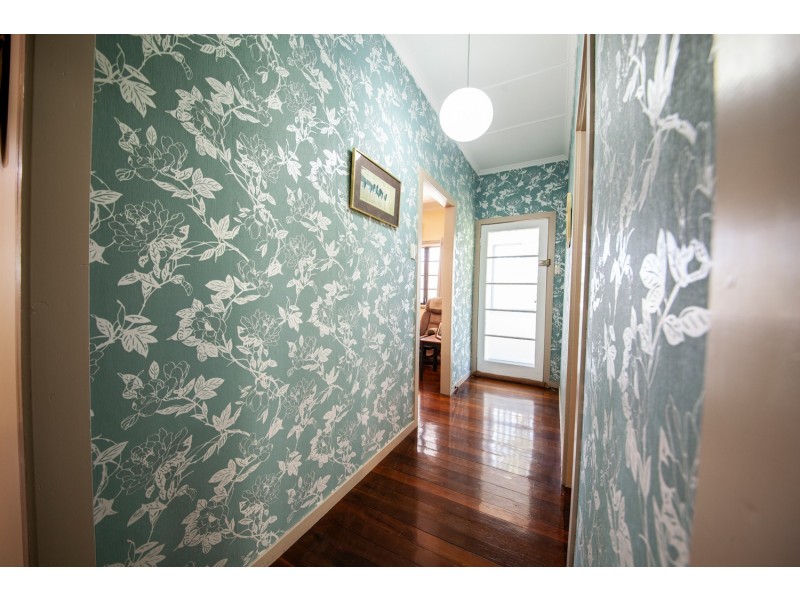 12 RICHARDS STREET, North Ipswich QLD 4305