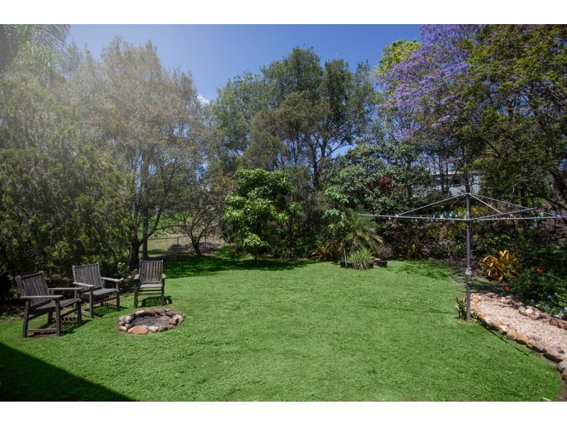 12 RICHARDS STREET, North Ipswich QLD 4305
