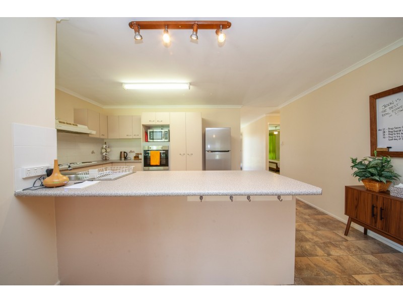 10 BANGALOW CRESCENT, Raceview QLD 4305