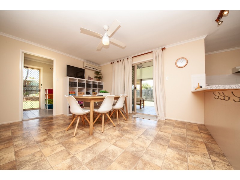 10 BANGALOW CRESCENT, Raceview QLD 4305