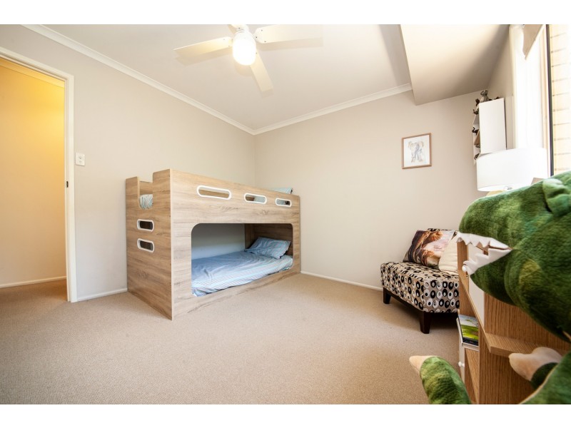 10 BANGALOW CRESCENT, Raceview QLD 4305