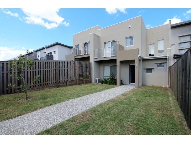 12 Napier Circuit, Silkstone QLD 4304