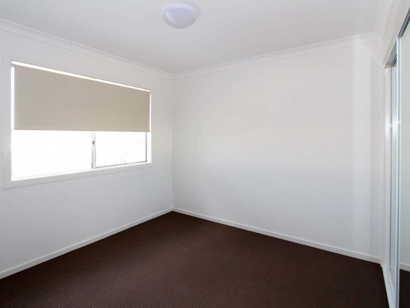 12 Napier Circuit, Silkstone QLD 4304