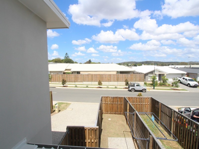 12 Napier Circuit, Silkstone QLD 4304
