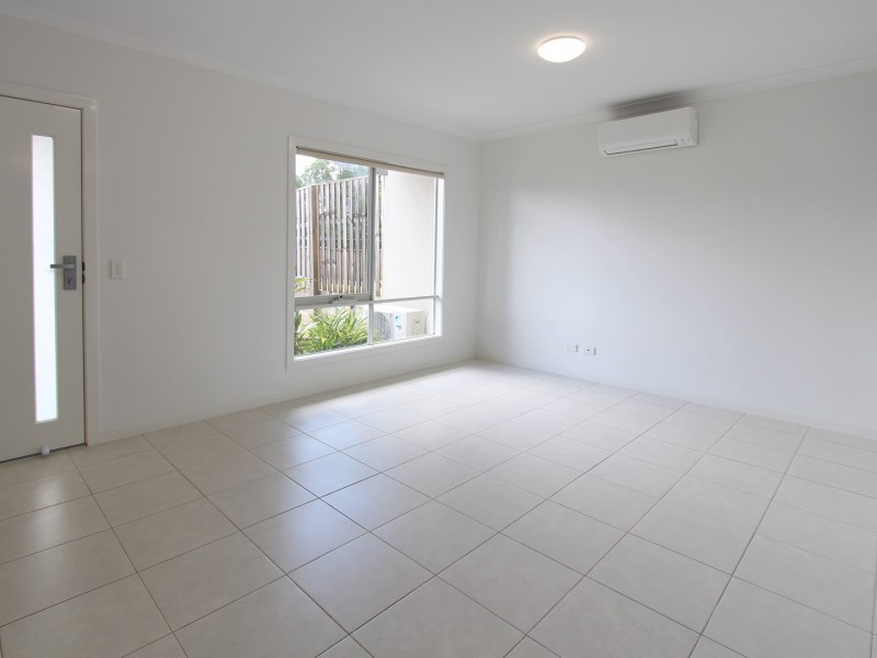 12 Napier Circuit, Silkstone QLD 4304