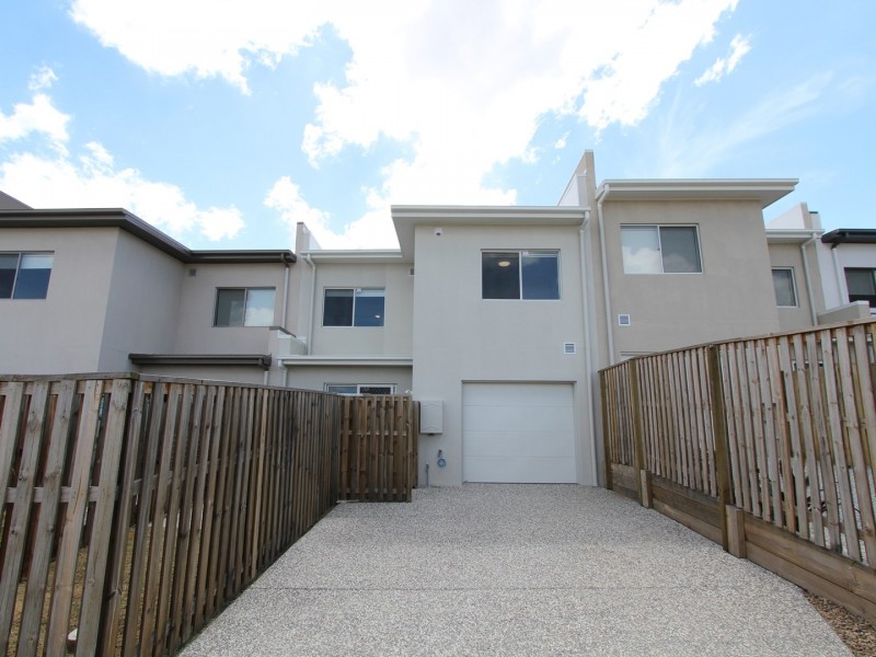 12 Napier Circuit, Silkstone QLD 4304