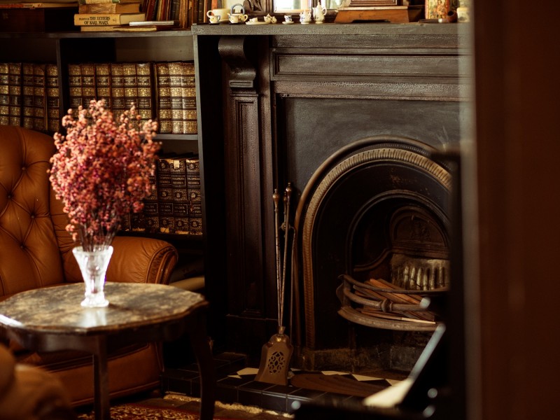 6 BURNETT STREET, West Ipswich QLD 4305