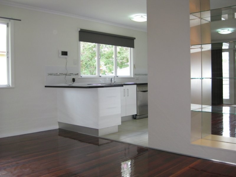 156 Whitehill Road, Raceview QLD 4305