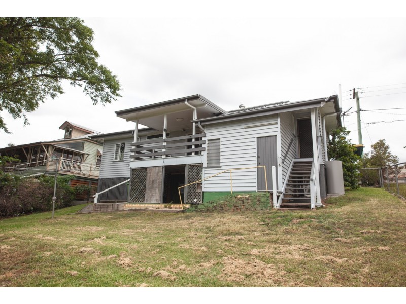 51 WOODEND ROAD, Woodend QLD 4305