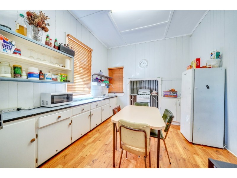 16 Newtown Street, East Ipswich QLD 4305