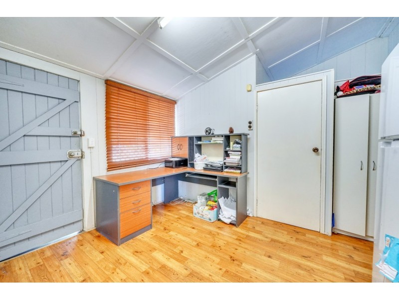 16 Newtown Street, East Ipswich QLD 4305