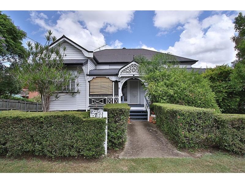7 Thorn Street, Ipswich QLD 4305