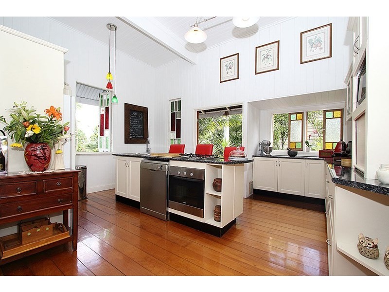 7 Thorn Street, Ipswich QLD 4305