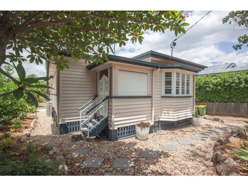 64 Whitehill Road, Eastern Heights QLD 4305