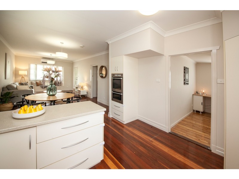 64 Whitehill Road, Eastern Heights QLD 4305