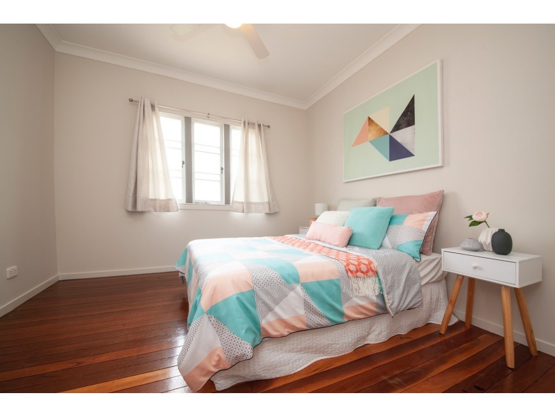 64 Whitehill Road, Eastern Heights QLD 4305