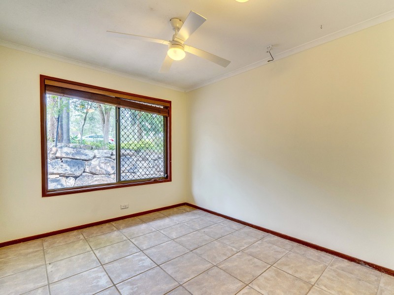 9 JANELLE STREET, Bellbird Park QLD 4300