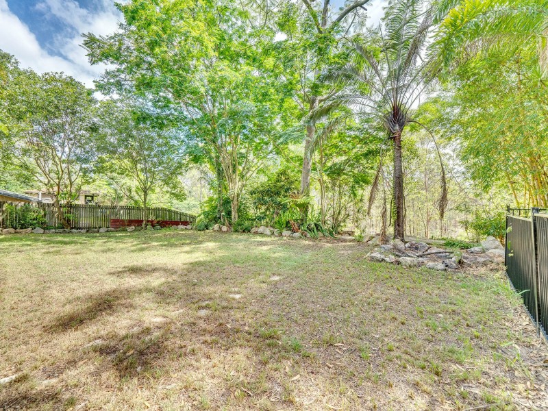 9 JANELLE STREET, Bellbird Park QLD 4300