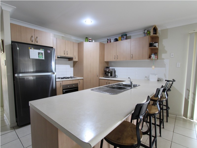 4 Dior Place, Wulkuraka QLD 4305