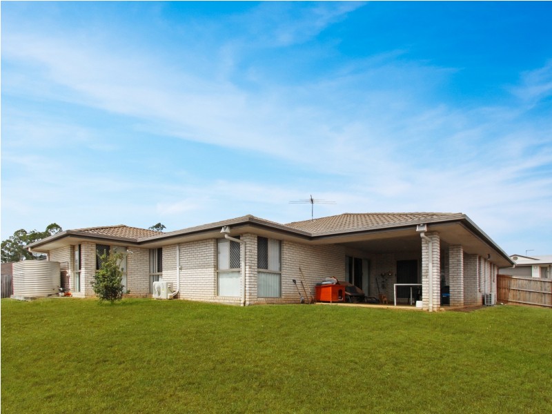 4 Dior Place, Wulkuraka QLD 4305