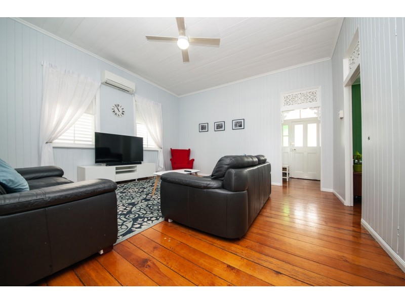 30 PARK STREET, Ipswich QLD 4305