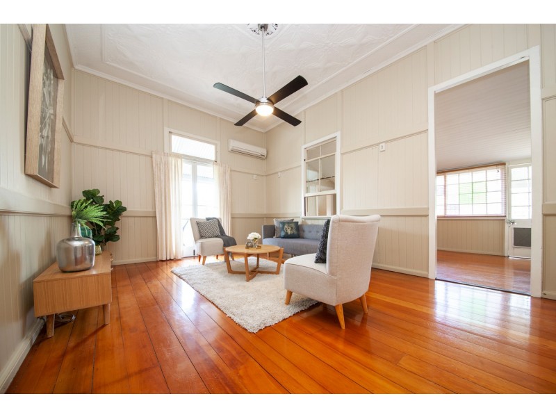 1 WOODEND ROAD, Sadliers Crossing QLD 4305
