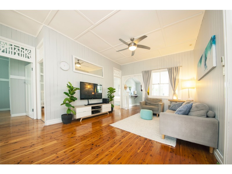 4 BOURKE STREET, Brassall QLD 4305