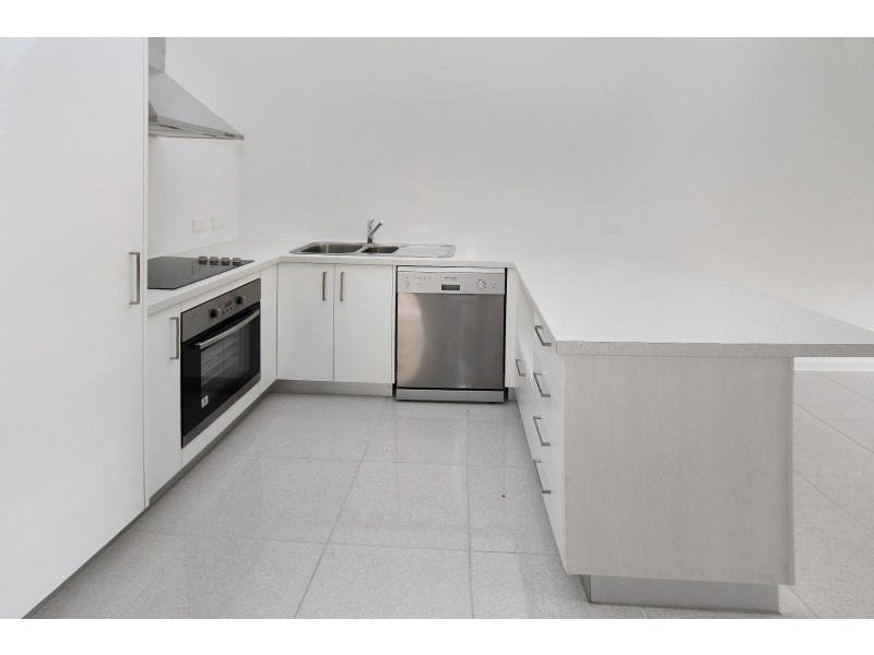 2/37 Tawney Street, Lowood QLD 4311