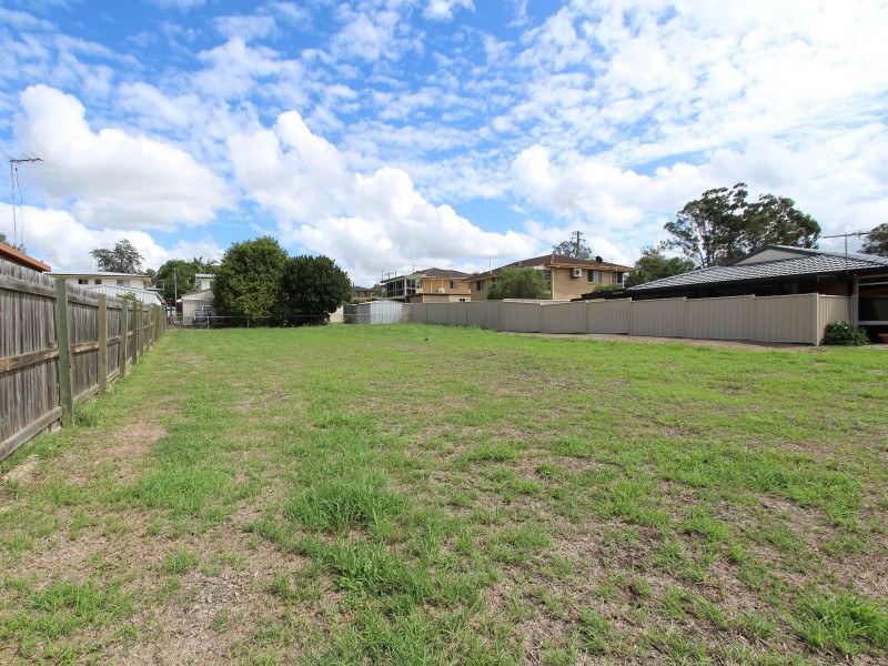 13 Rumsey Drive, Raceview QLD 4305