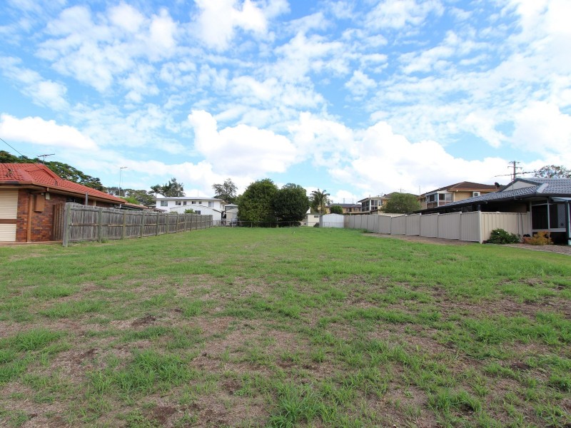 13 Rumsey Drive, Raceview QLD 4305