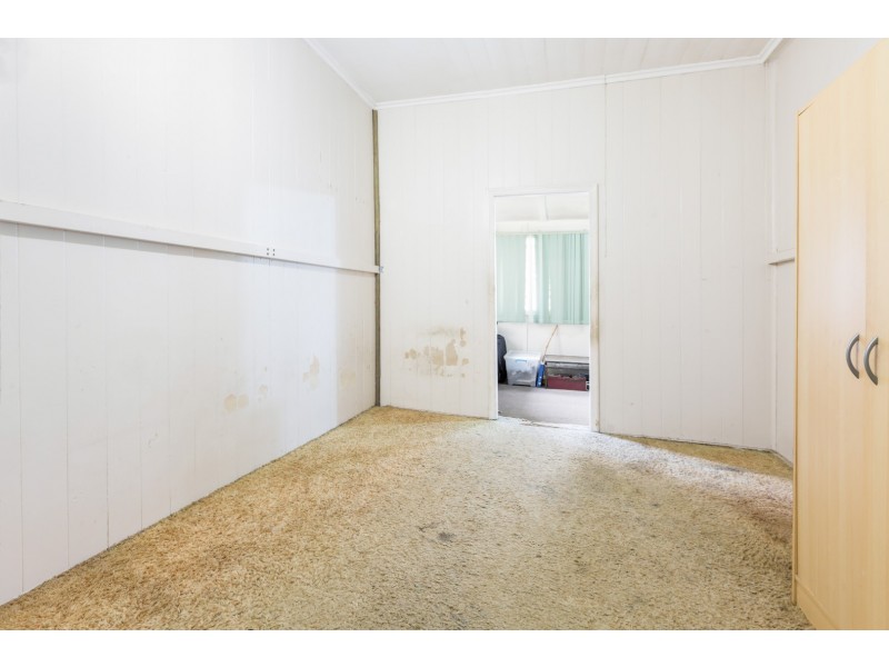 36 THORN STREET, Ipswich QLD 4305