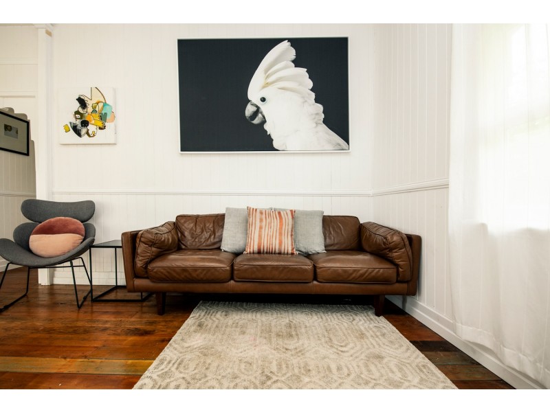 6 EASTON STREET, Newtown QLD 4305