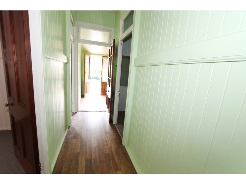 64 Roderick Street, Ipswich QLD 4305