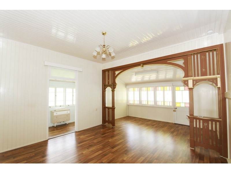 64 Roderick Street, Ipswich QLD 4305