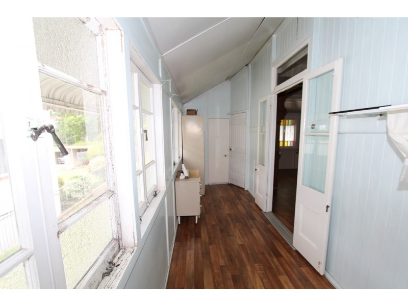 64 Roderick Street, Ipswich QLD 4305