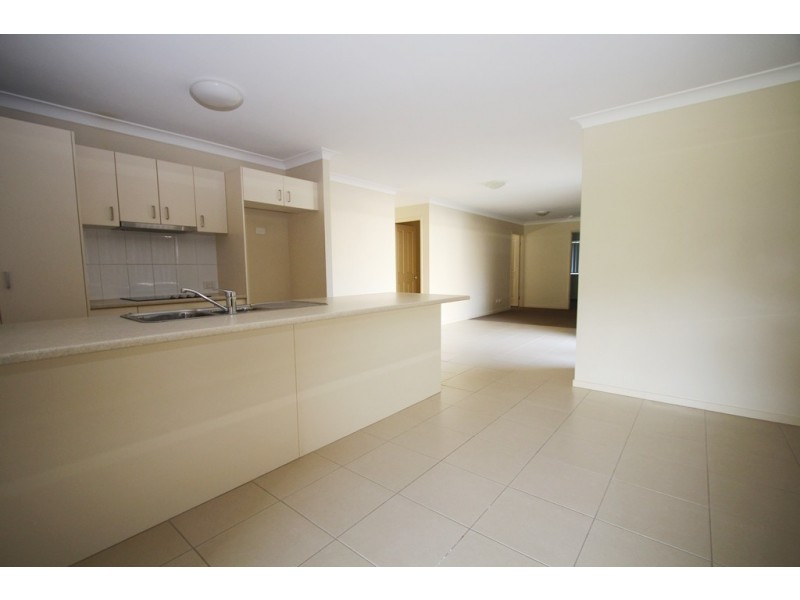 17 Chanel Court, Wulkuraka QLD 4305