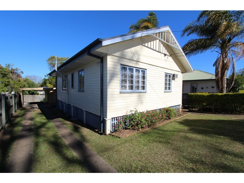 7 SAMFORD ROAD, Leichhardt QLD 4305