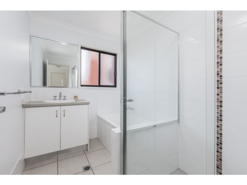 10 SPOONBILL COURT, Lowood QLD 4311