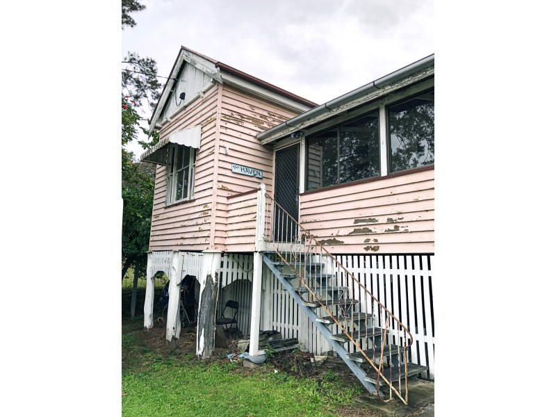 3 ELIZABETH STREET, Woodend QLD 4305