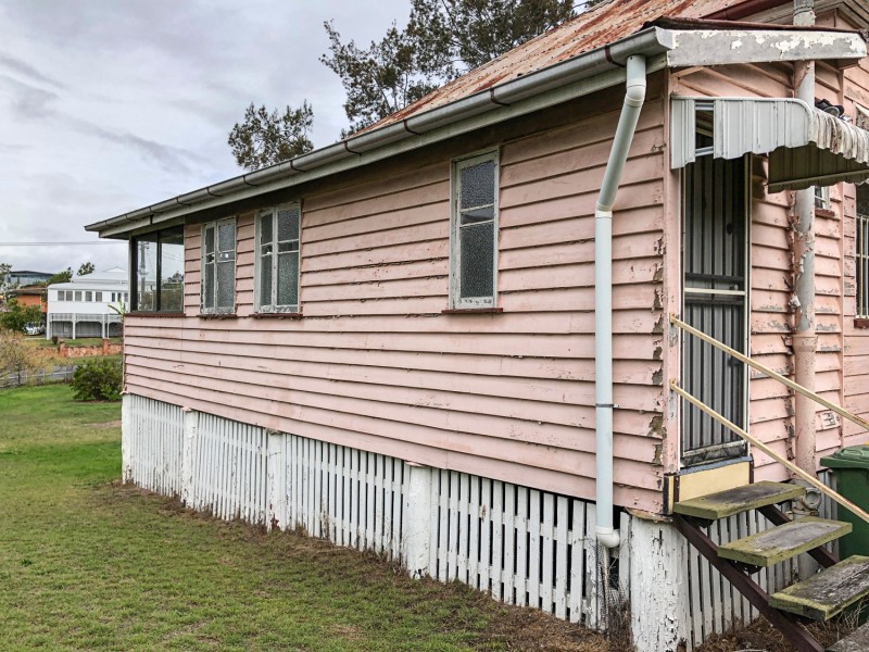 3 ELIZABETH STREET, Woodend QLD 4305