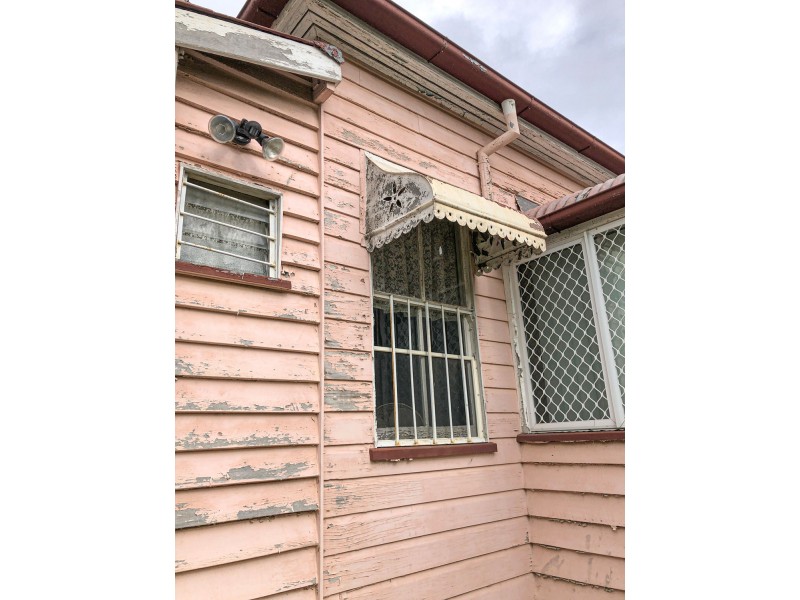 3 ELIZABETH STREET, Woodend QLD 4305