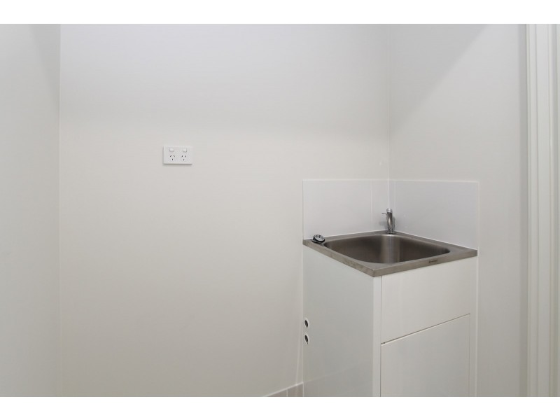 2/30 Marginson Street, Leichhardt QLD 4305
