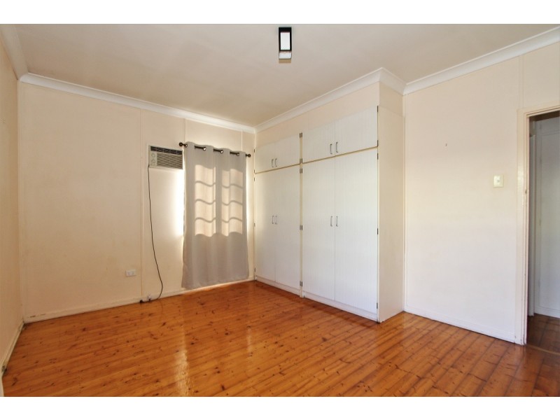 7 SAMFORD ROAD, Leichhardt QLD 4305