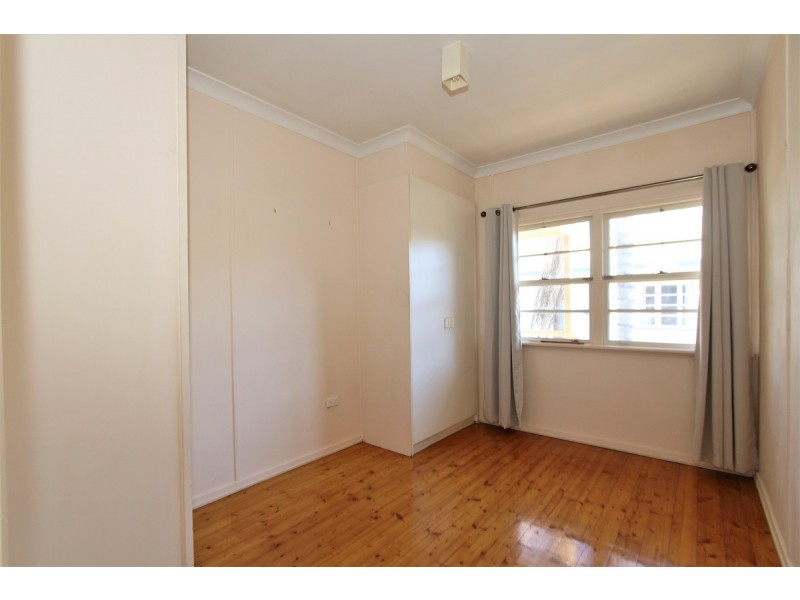 7 SAMFORD ROAD, Leichhardt QLD 4305