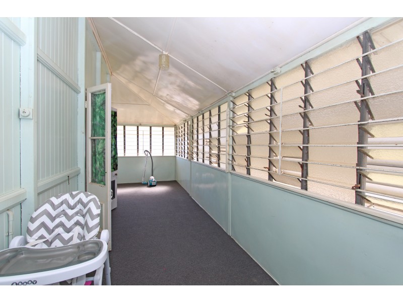 3 CORONATION STREET, East Ipswich QLD 4305